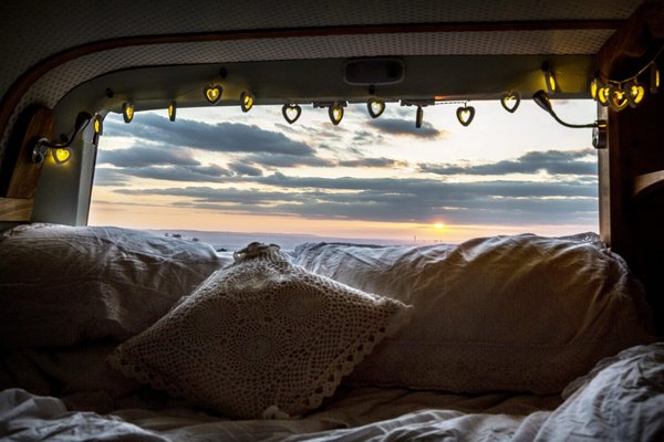 Comment choisir les meilleurs coussins pour votre camping-car ?